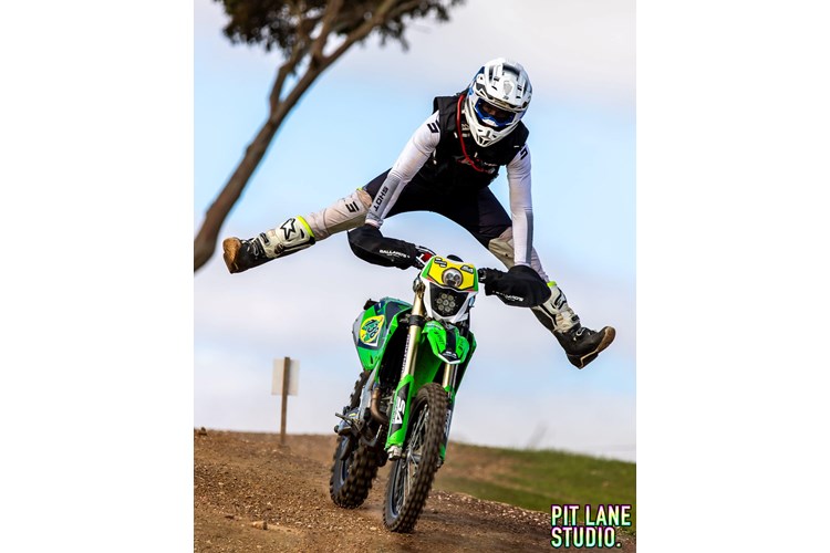 Daniel Fraser riding in the SA 24-hr Reliability Trial 2025 (Photo Credit: Pit Lane Studio)